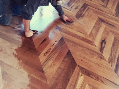 Fornitura e posa parquet. Servizi di Ristrutturazione e Rifiniture d'Interni