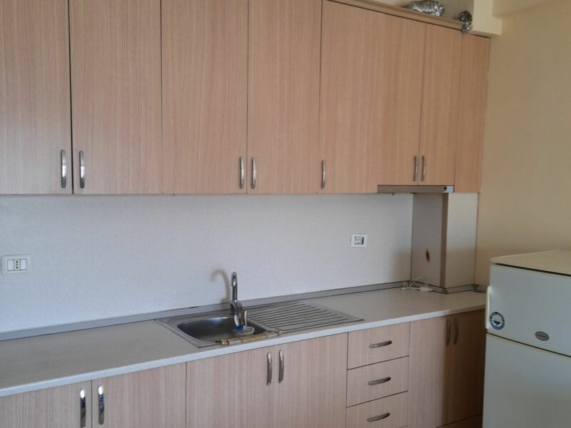 Jepet me qera Apartament ne Durres