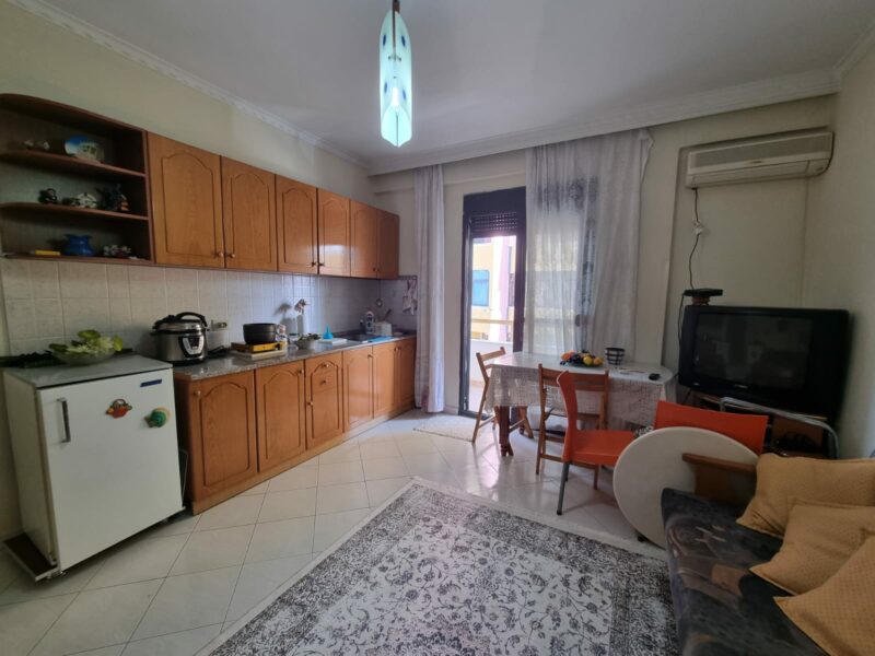 Jepet me qera Garsoniere zona Iliria Plazh Durres, 250 euro ne muaj!