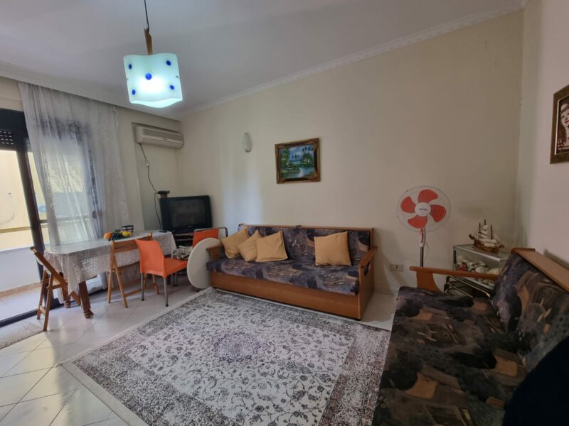 Jepet me qera Garsoniere zona Iliria Plazh Durres, 250 euro ne muaj!